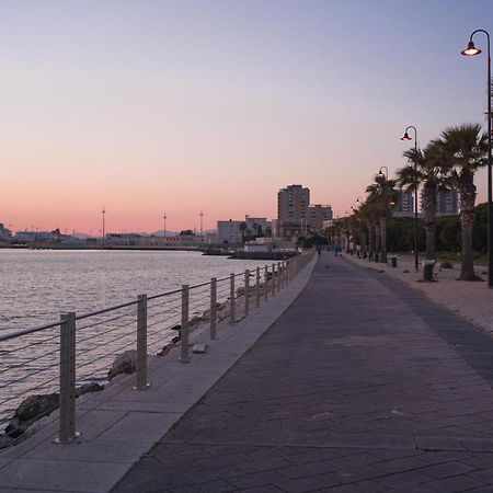 Le Scale Sul Porto . Marina Centro Storico. Ac Apartment กาญารี ภายนอก รูปภาพ