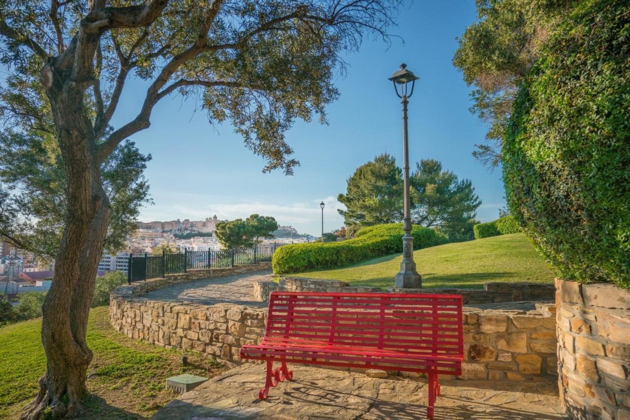 Le Scale Sul Porto . Marina Centro Storico. Ac Apartment กาญารี ภายนอก รูปภาพ