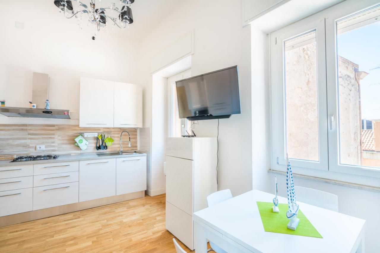 Le Scale Sul Porto . Marina Centro Storico. Ac Apartment กาญารี ภายนอก รูปภาพ