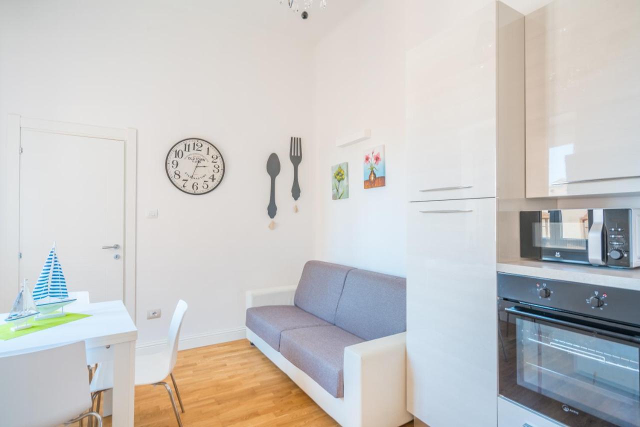Le Scale Sul Porto . Marina Centro Storico. Ac Apartment กาญารี ภายนอก รูปภาพ